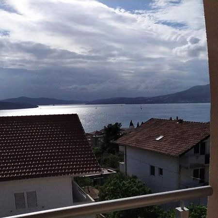 Villa Stella โตรกีร์ ภายนอก รูปภาพ