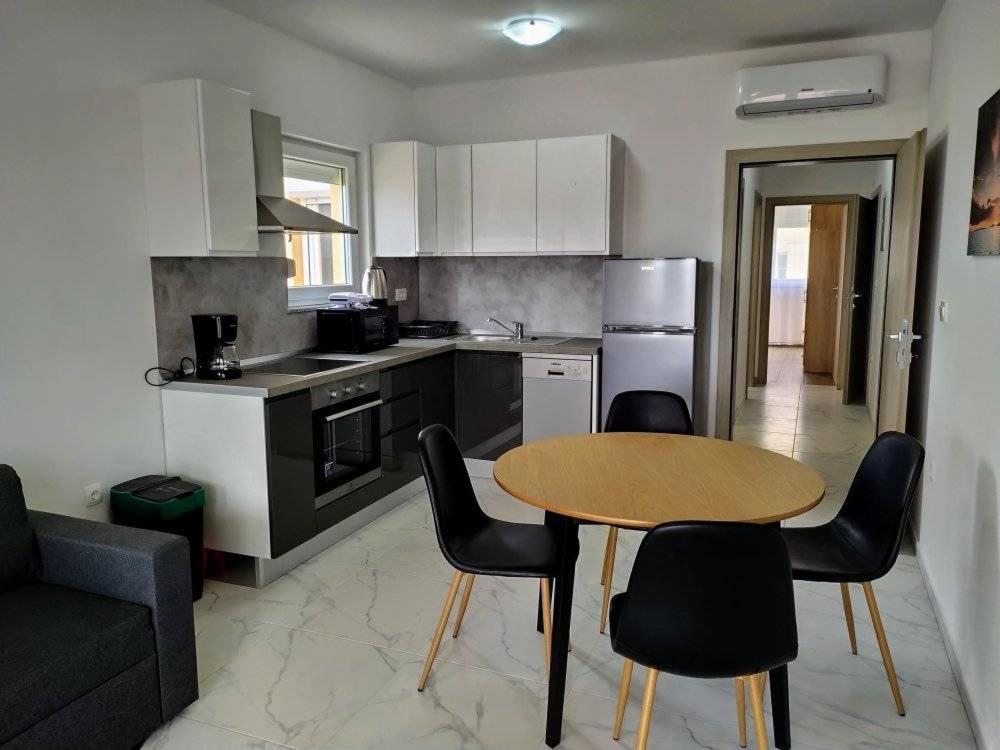 Villa Stella โตรกีร์ ภายนอก รูปภาพ