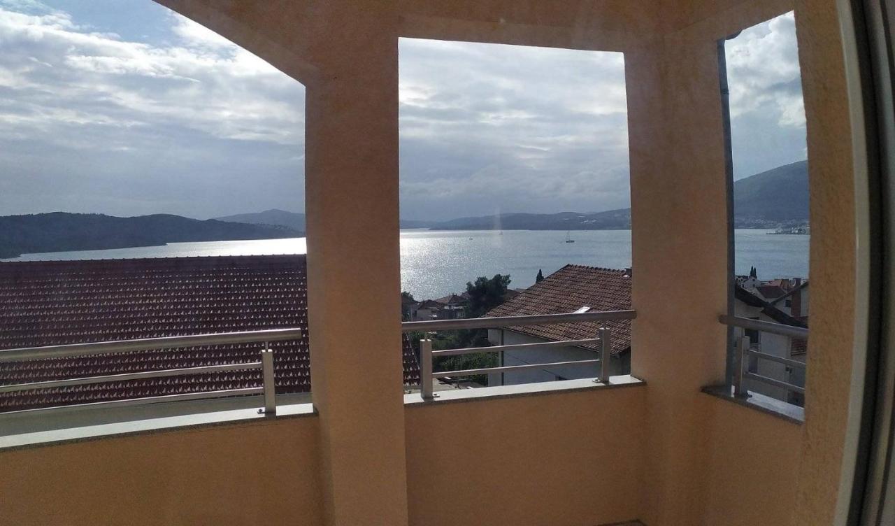 Villa Stella โตรกีร์ ภายนอก รูปภาพ