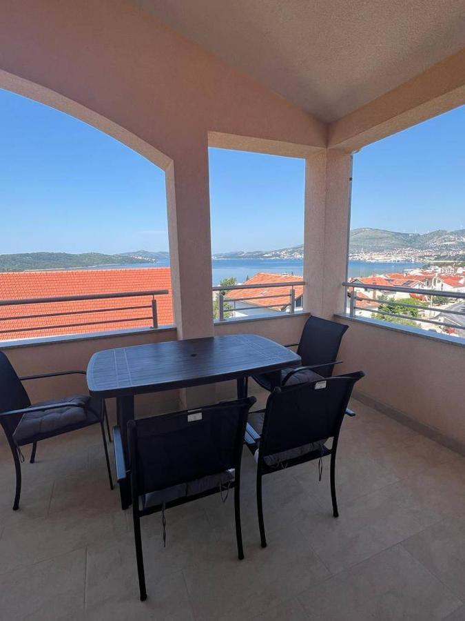 Villa Stella โตรกีร์ ภายนอก รูปภาพ