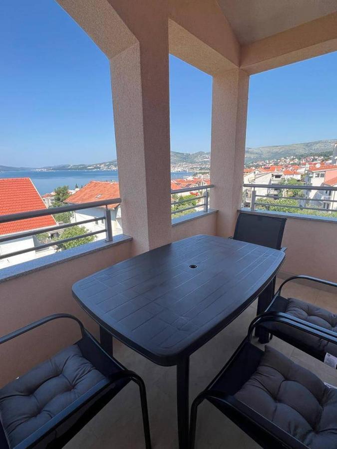 Villa Stella โตรกีร์ ภายนอก รูปภาพ